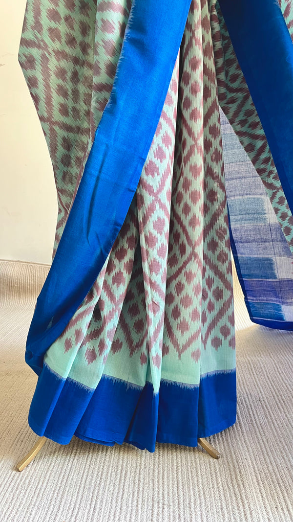 'VENNELA' Handwoven Pochampally Ikat Cotton Saree