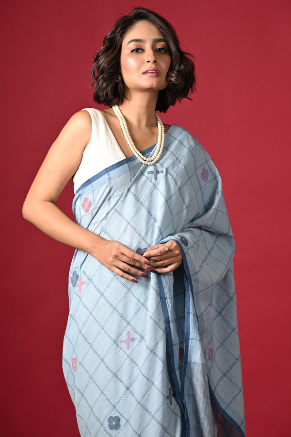 'CHAMELI: Pale ink blue' Handwoven Bengal Jamdani