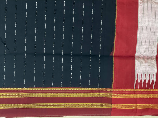 Karnataka Weaves