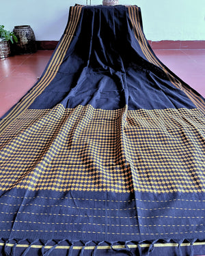 'OISHI' Handwoven Begumpuri Cotton Saree