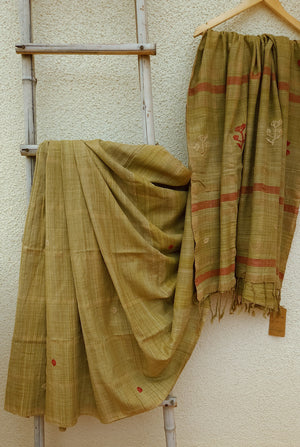 'HARITA' Handspun Handwoven Naturally dyed Eri Silk