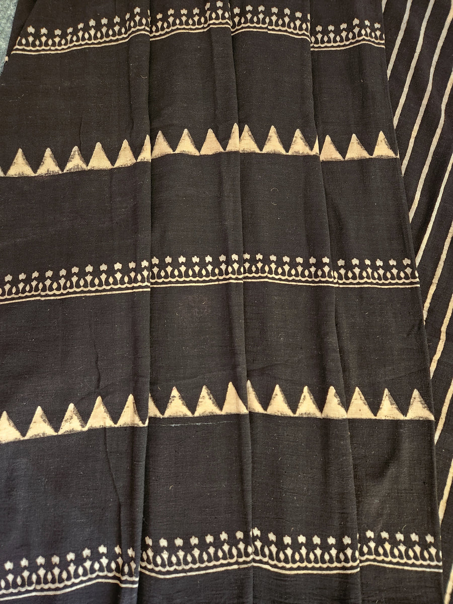 'SARA: Black' Ajrakh on handwoven Kala Cotton