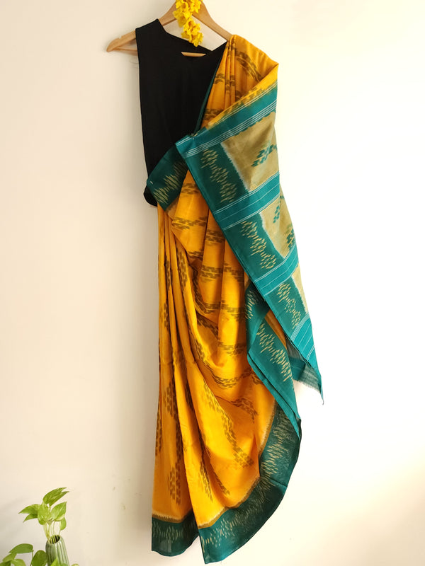 'VANI' Handwoven Pochampally Ikat Cotton Saree