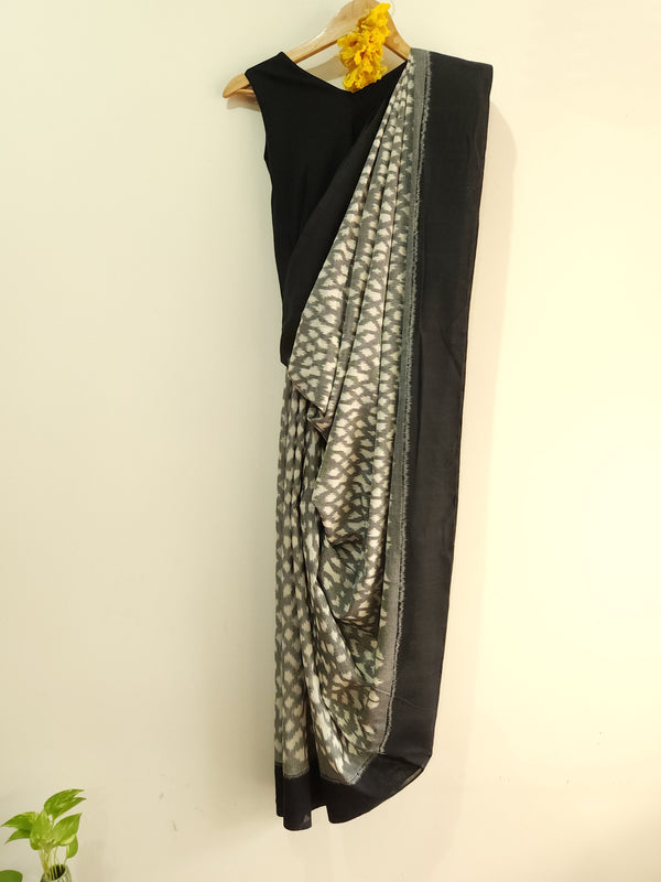 'CHITHRA' Handwoven Pochampally Ikat Cotton Saree