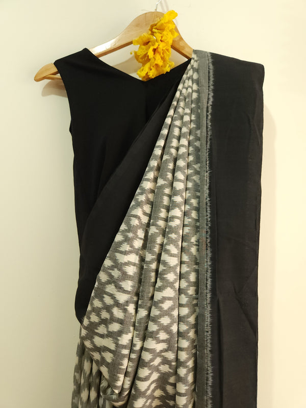 'CHITHRA' Handwoven Pochampally Ikat Cotton Saree