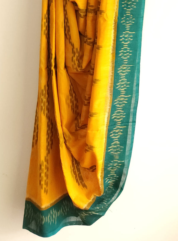 'VANI' Handwoven Pochampally Ikat Cotton Saree