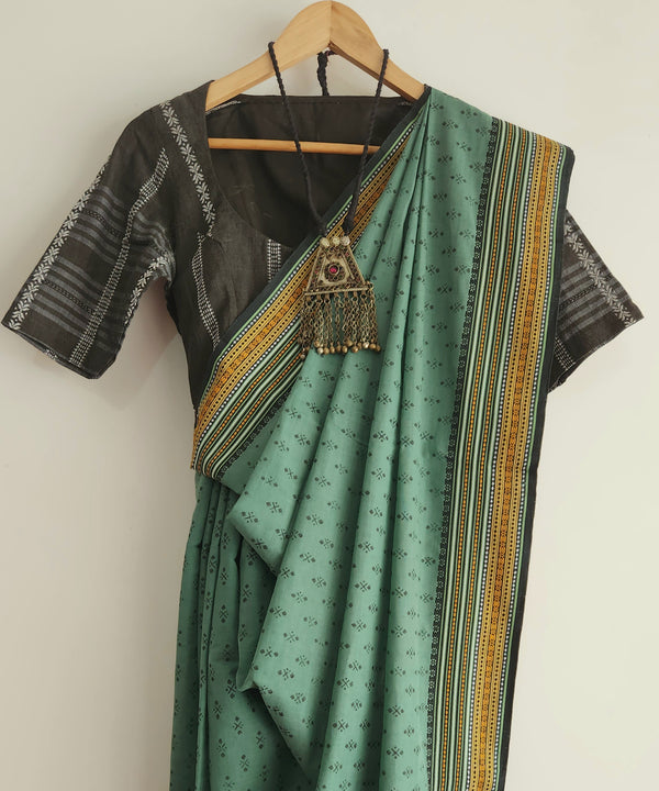 'JHUMPA' Hand block printed Begumpuri