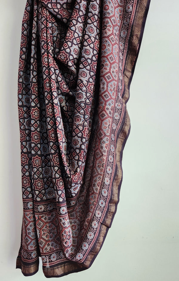 'SIKANDAR BEGUM: Black' Ajrakh on handwoven Maheshwari