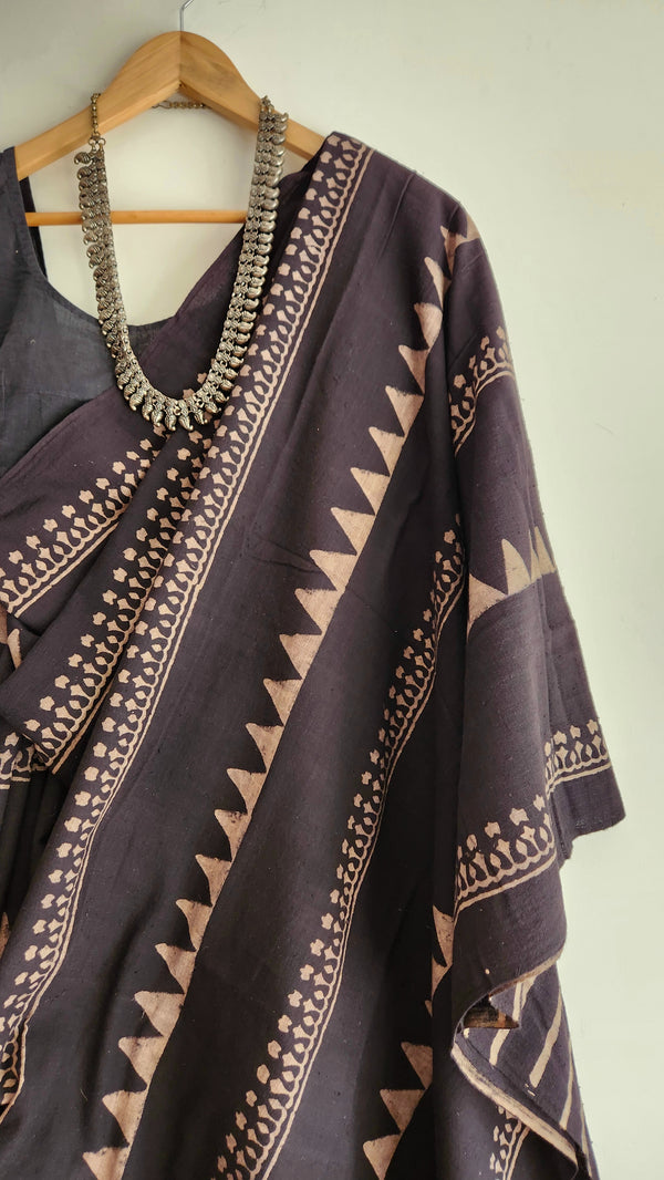 'SARA: Black' Ajrakh on handwoven Kala Cotton