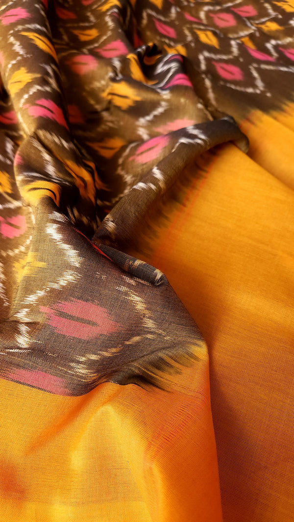 'TARUNIKA' Handwoven Pochampally Cotton