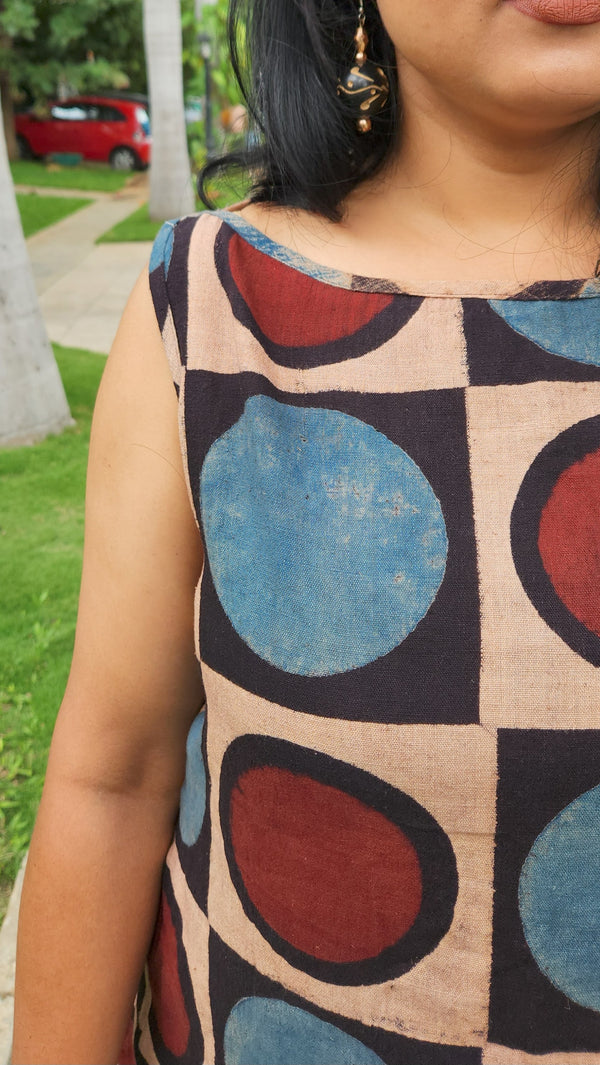 "DOTS AND SQUARES" Kala Cotton Ajrakh Top