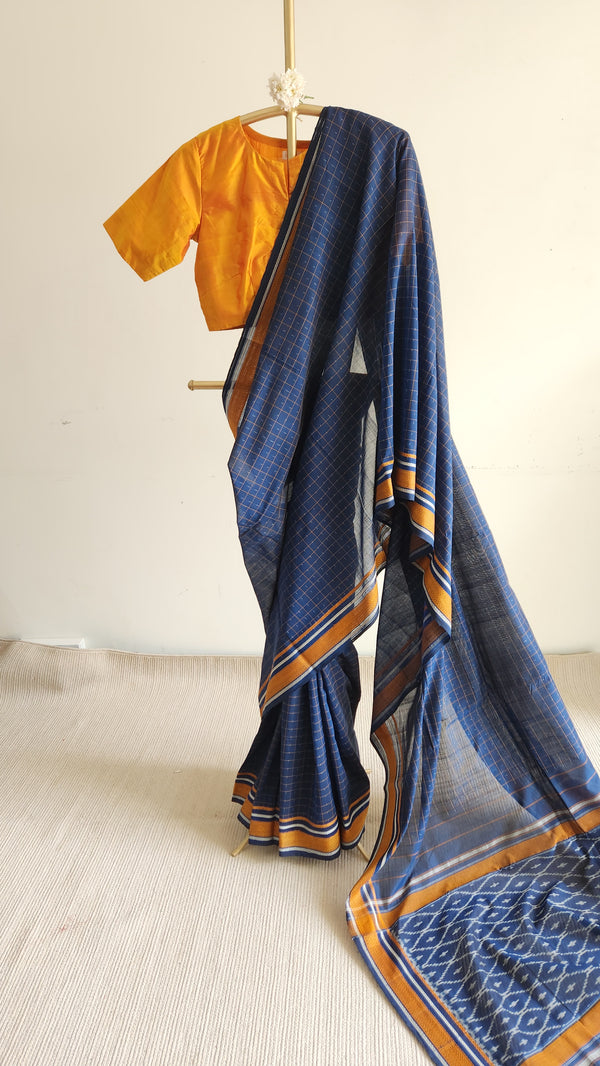 'TURĀYI' Handwoven Pochampally Ikat Cotton Saree