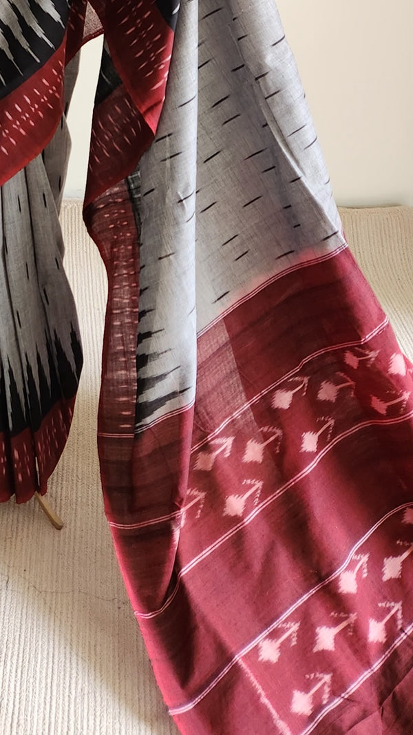 'SOGUSULACHETTU' Handwoven Pochampally Ikat Cotton Saree