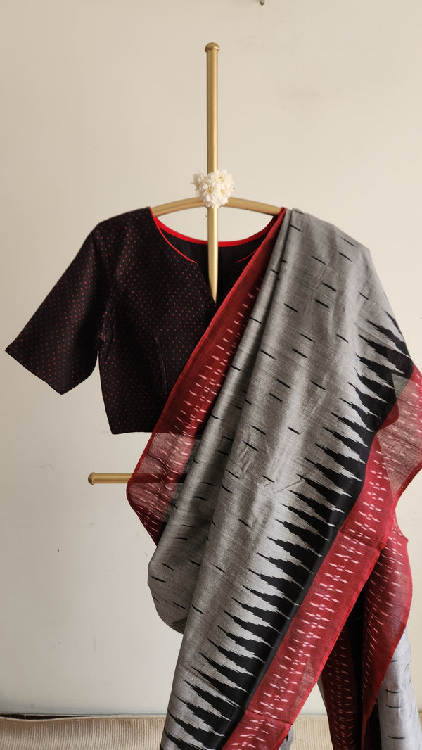 'SOGUSULACHETTU' Handwoven Pochampally Ikat Cotton Saree