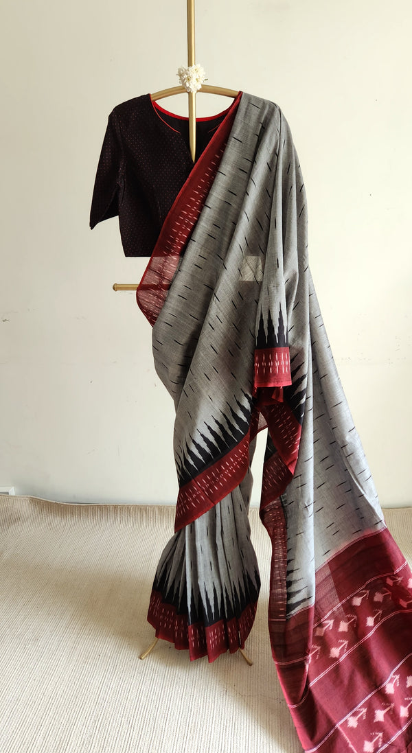 'SOGUSULACHETTU' Handwoven Pochampally Ikat Cotton Saree