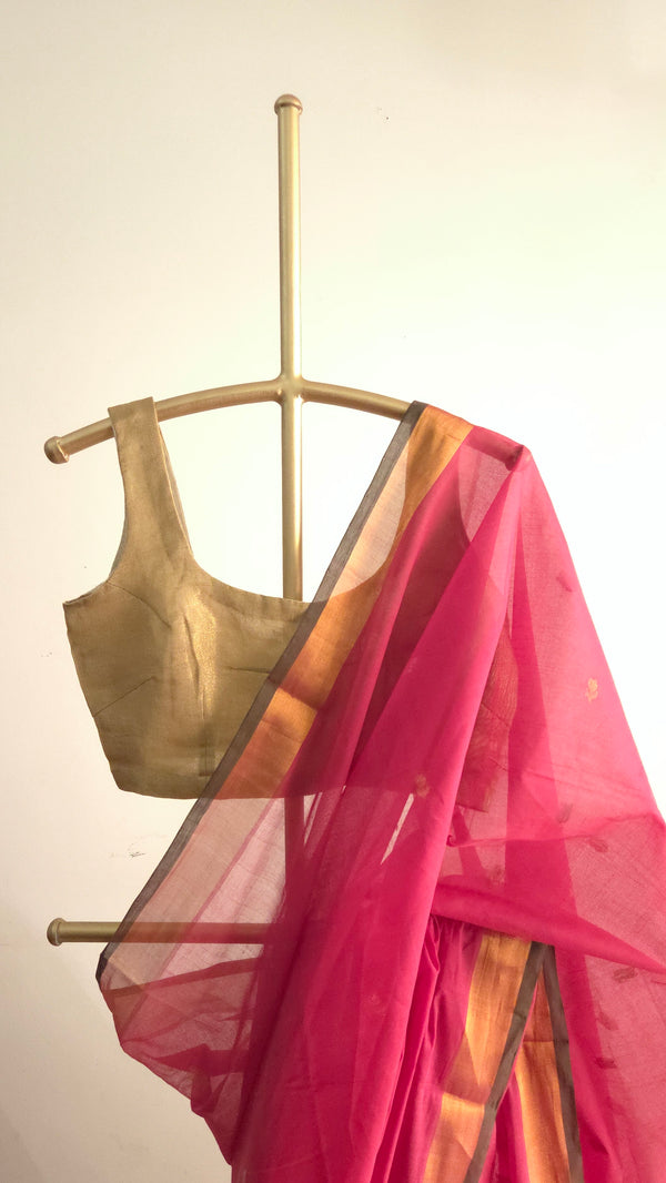 'PAVIKA:Red' Handwoven Venkatagiri Cotton Saree