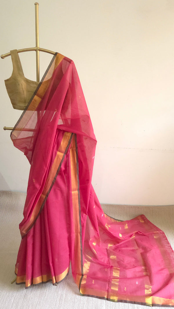 'PAVIKA:Red' Handwoven Venkatagiri Cotton Saree