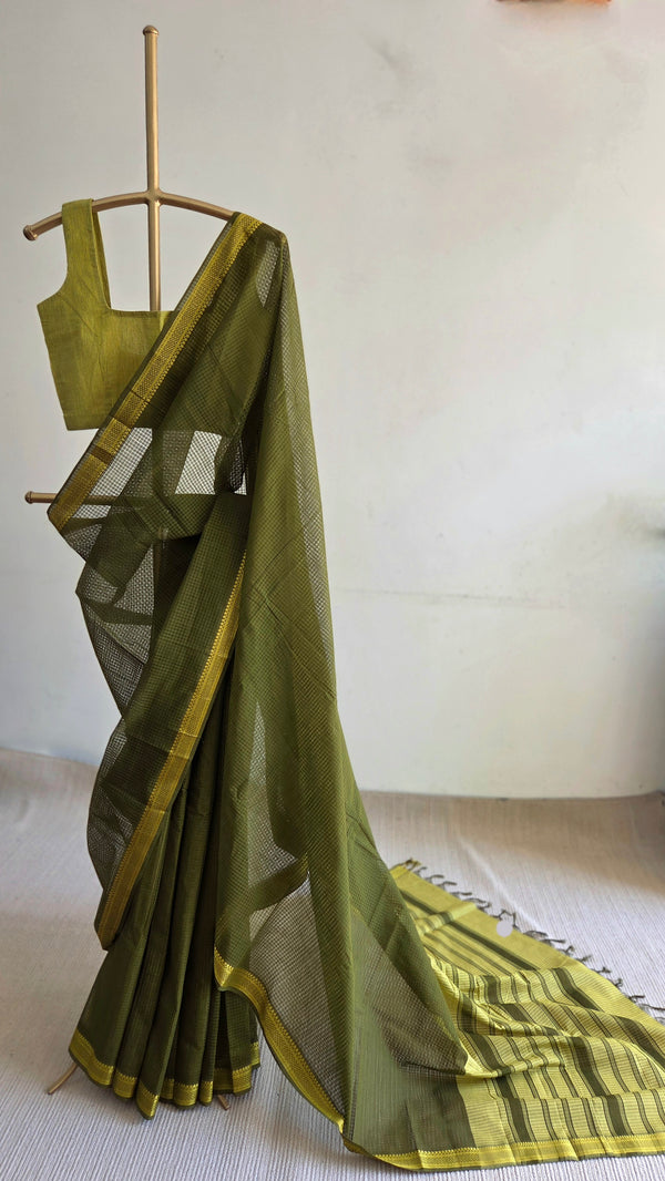 'VILASINI' Handwoven Mangalagiri Cotton Saree