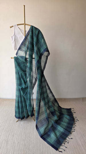 'NEELI' Handwoven Mangalagiri Cotton Saree