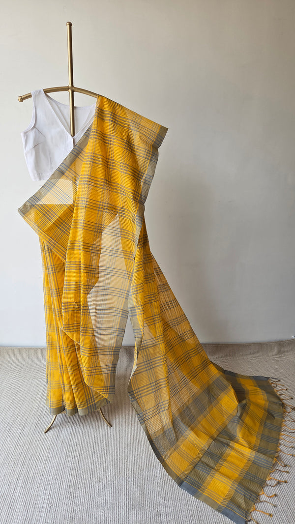 'KANAKAM' Handwoven Mangalagiri Cotton Saree