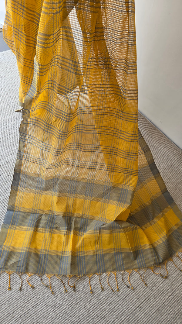 'KANAKAM' Handwoven Mangalagiri Cotton Saree