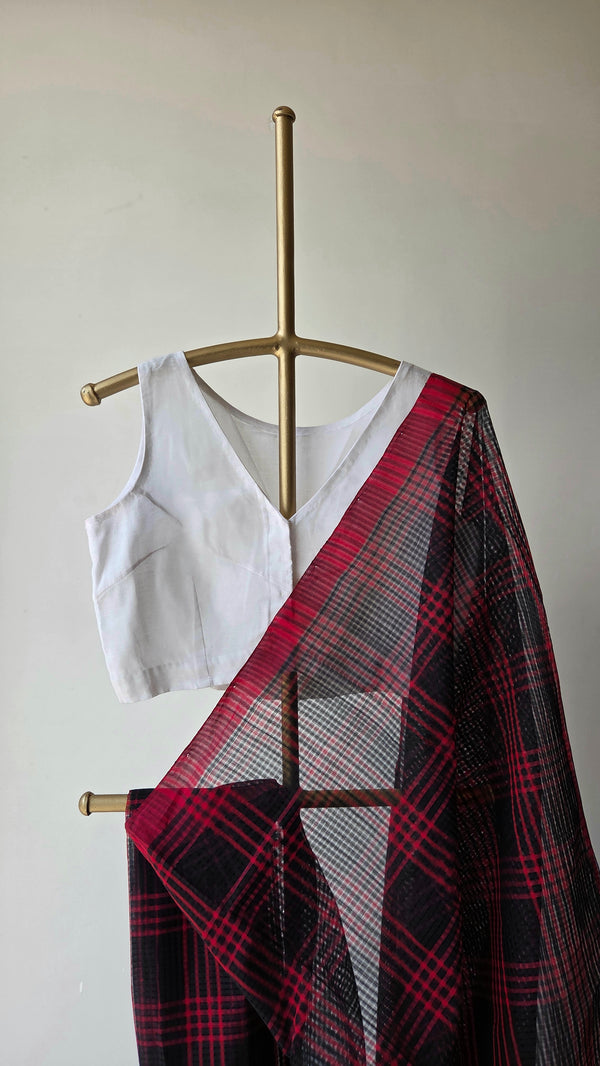 'KOHL & KUMKUM' Handwoven Mangalagiri Cotton Saree