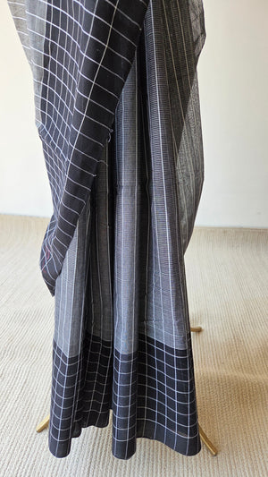 'BRAINSTORM' Handwoven Mangalagiri Cotton Saree