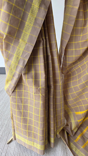 'SHORSHE ILISH' Handwoven Begumpuri Saree