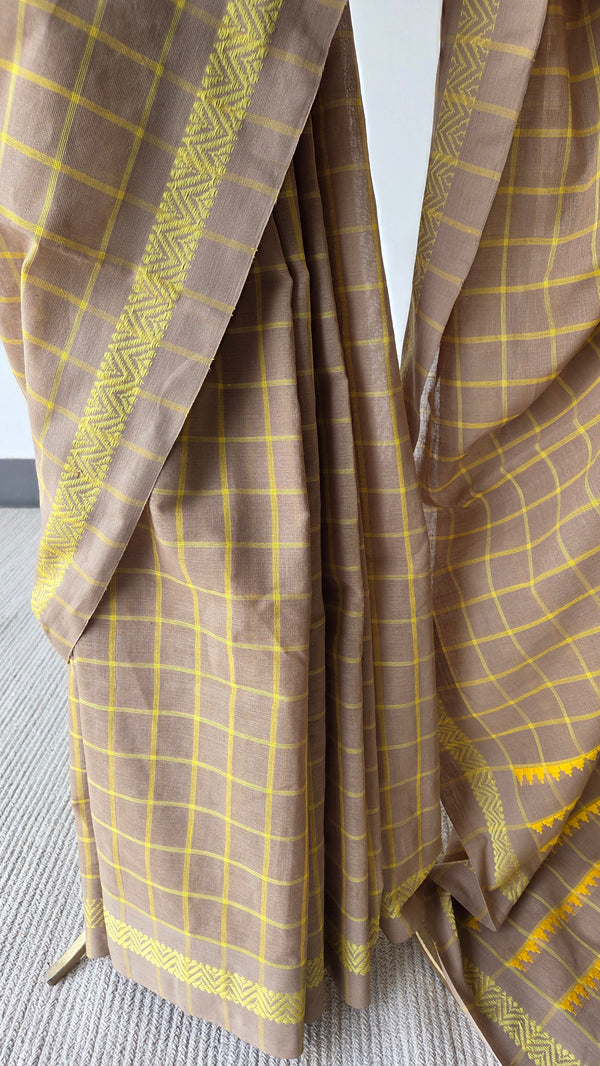 'SHORSHE ILISH' Handwoven Begumpuri Saree