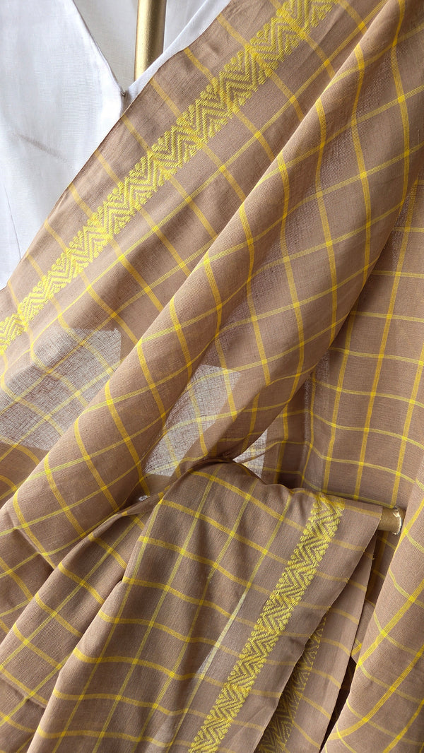 'SHORSHE ILISH' Handwoven Begumpuri Saree