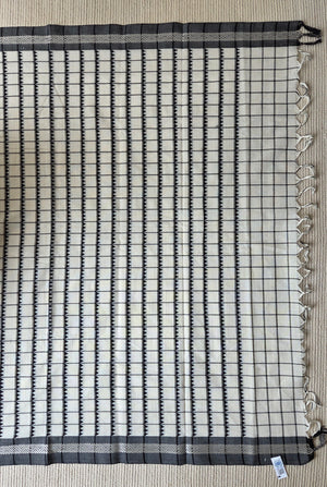'DORA: White' Handwoven Begumpuri Saree