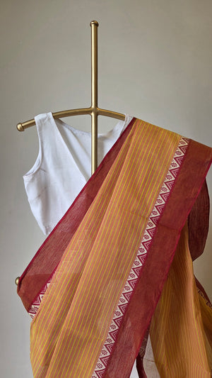'SHIULI TOLA: Dusty Rose' Handwoven Cotton Dhonekhali Saree