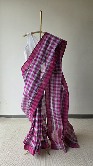'KULER ACHAR: Magenta' Handwoven Cotton Dhonekhali Saree