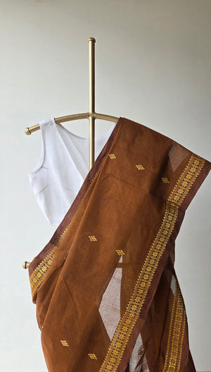 'GOLPER JHURI: Brown Ochre' Handwoven Cotton Dhonekhali Saree