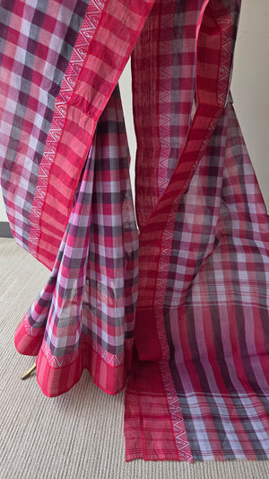 'KATHA-KOLI: Magenta' Handwoven Cotton Dhonekhali Saree