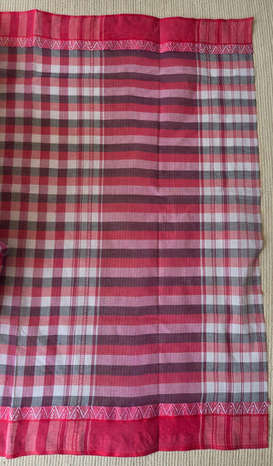 'KATHA-KOLI: Magenta' Handwoven Cotton Dhonekhali Saree