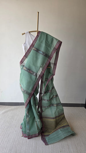 'AANCHOLER CHHAYA' Handwoven Cotton Dhonekhali Saree