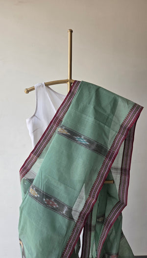 'AANCHOLER CHHAYA' Handwoven Cotton Dhonekhali Saree