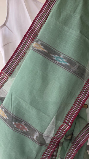 'AANCHOLER CHHAYA' Handwoven Cotton Dhonekhali Saree