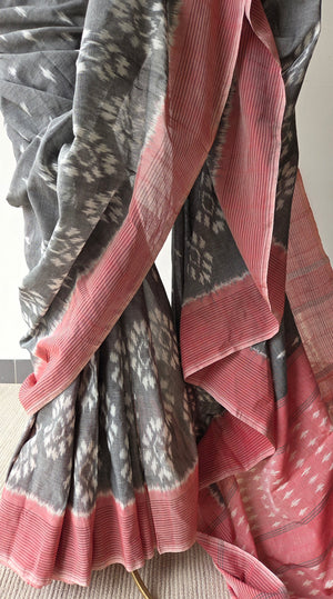 'CONTRAST' Handwoven Pochampally Ikat Cotton Saree