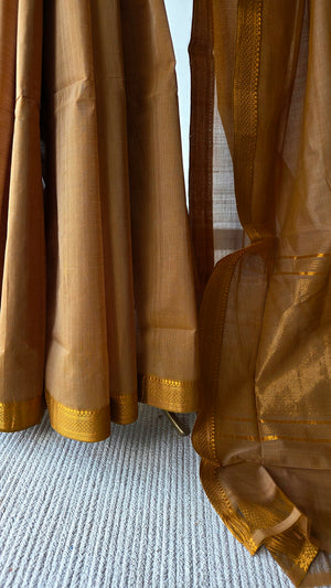 'AVANTIKA' Handwoven Mangalagiri Cotton Saree