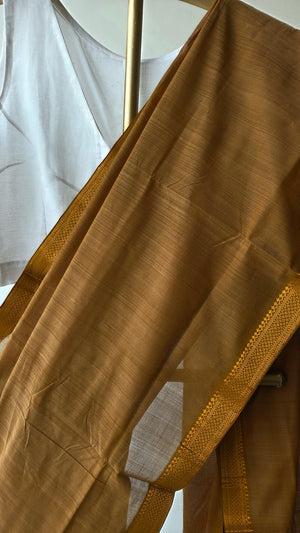 'AVANTIKA' Handwoven Mangalagiri Cotton Saree