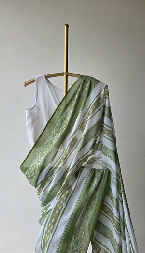 'PIYALI Handwoven Cotton Dhonekhali Saree