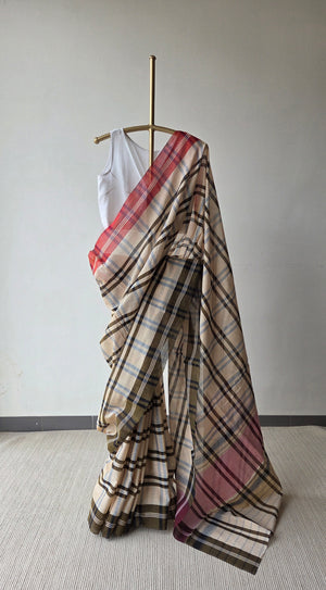 'MRITTIKA' Handwoven Cotton Dhonekhali Saree