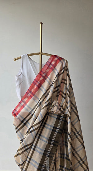 'MRITTIKA' Handwoven Cotton Dhonekhali Saree