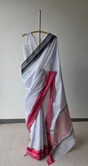 'SHWETIKA' Handwoven Cotton Dhonekhali Saree
