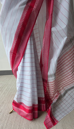 'SHWETIKA' Handwoven Cotton Dhonekhali Saree