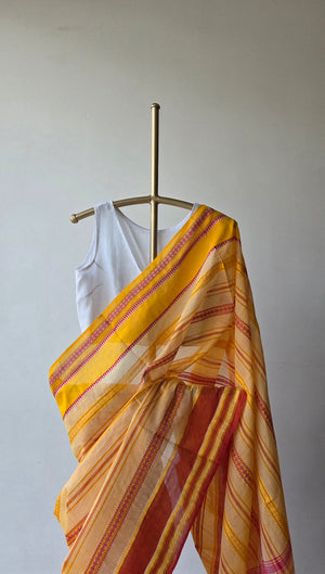 'HEMANTA' Handwoven Cotton Dhonekhali Saree