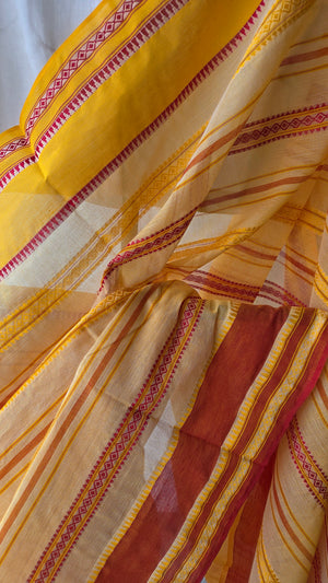 'HEMANTA' Handwoven Cotton Dhonekhali Saree