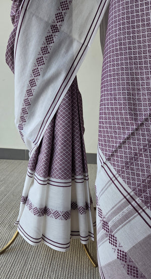 'ALPONA' Handwoven Cotton Dhonekhali Saree